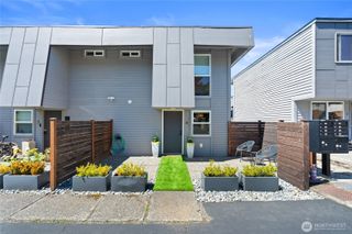 10112 NE 68th Street #4, Kirkland, WA 98033