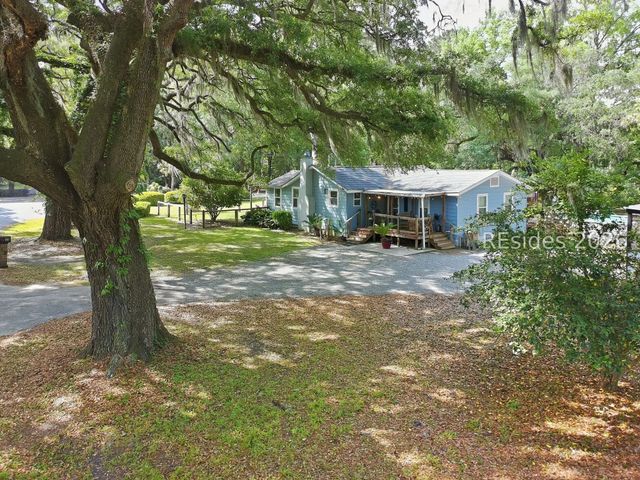 48 Camp Saint Mary Rd, Okatie, SC 29909