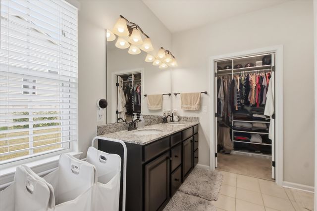 3016 Monterey Lane, Wadsworth, IL 60083