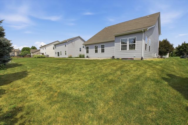 3016 Monterey Lane, Wadsworth, IL 60083