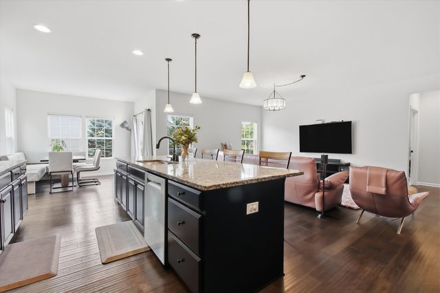 3016 Monterey Lane, Wadsworth, IL 60083