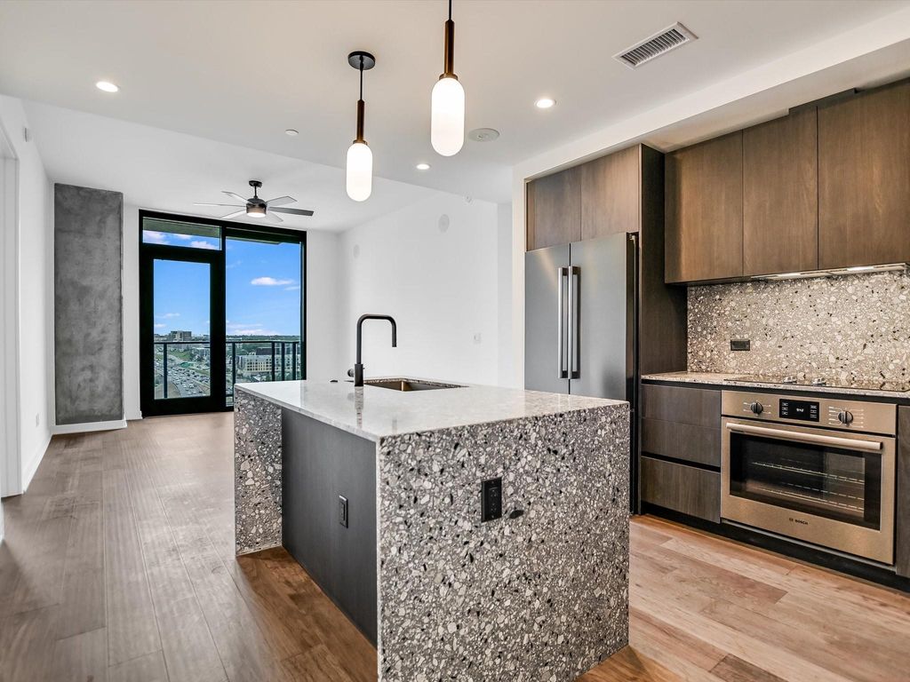 84 East Ave 1503, Austin, TX 78701