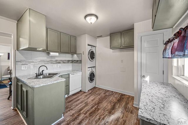 1708 Henry Ave, Pueblo, CO 81005