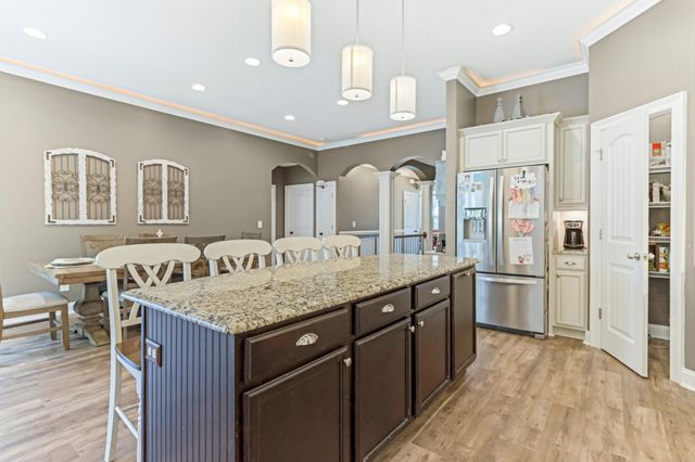 655 E Ridgewater Drive, Chesnee, SC 29323