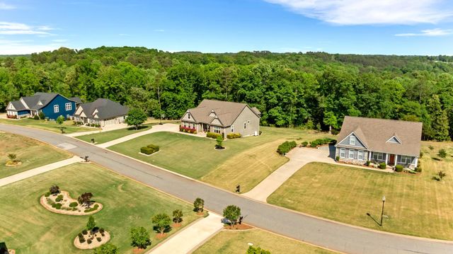655 E Ridgewater Drive, Chesnee, SC 29323
