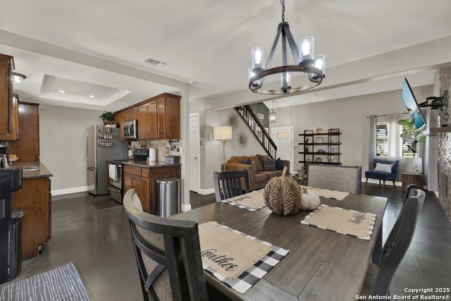 9302 SW Valley Bnd, San Antonio, TX 78250