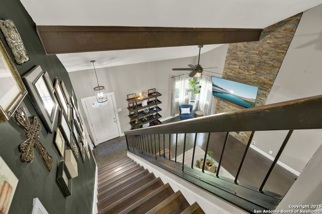 9302 SW Valley Bnd, San Antonio, TX 78250