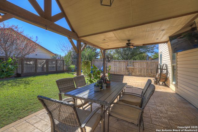 9302 SW Valley Bnd, San Antonio, TX 78250