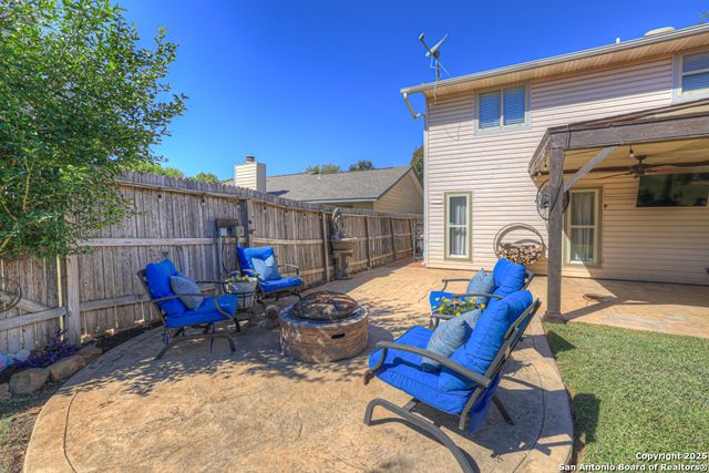 9302 SW Valley Bnd, San Antonio, TX 78250