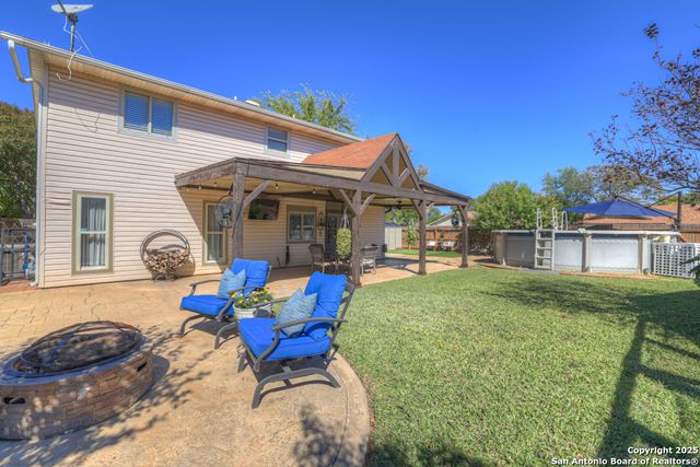 9302 SW Valley Bnd, San Antonio, TX 78250