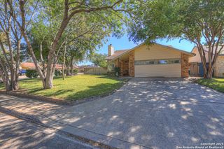 9302 SW Valley Bnd, San Antonio, TX 78250