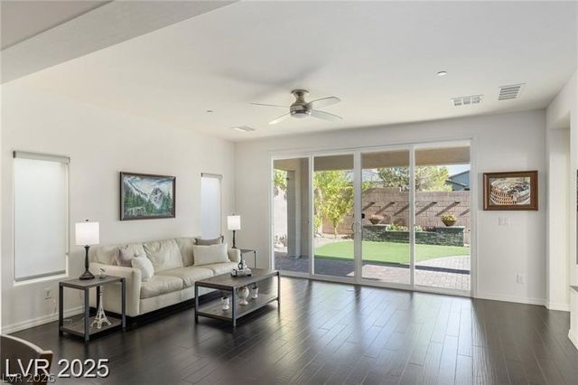 25 Via Corvina, Henderson, NV 89011