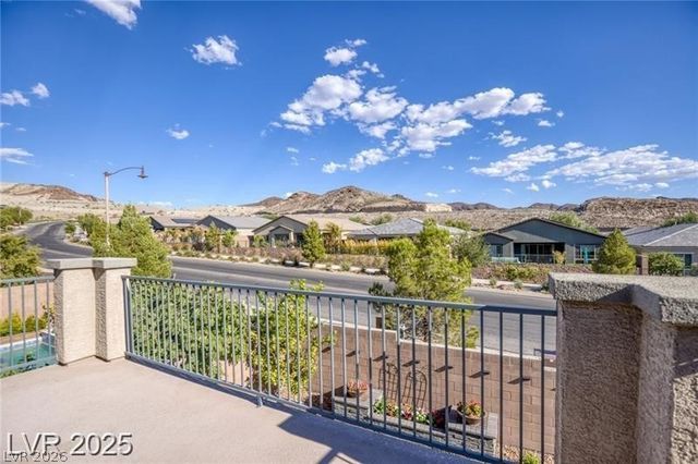 25 Via Corvina, Henderson, NV 89011