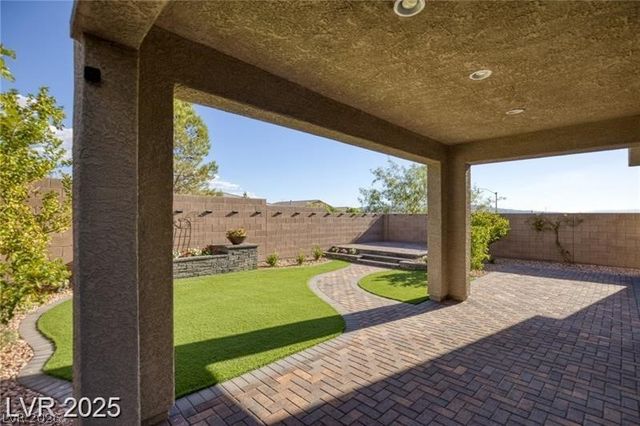 25 Via Corvina, Henderson, NV 89011