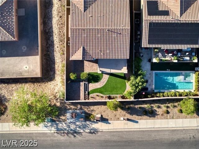 25 Via Corvina, Henderson, NV 89011