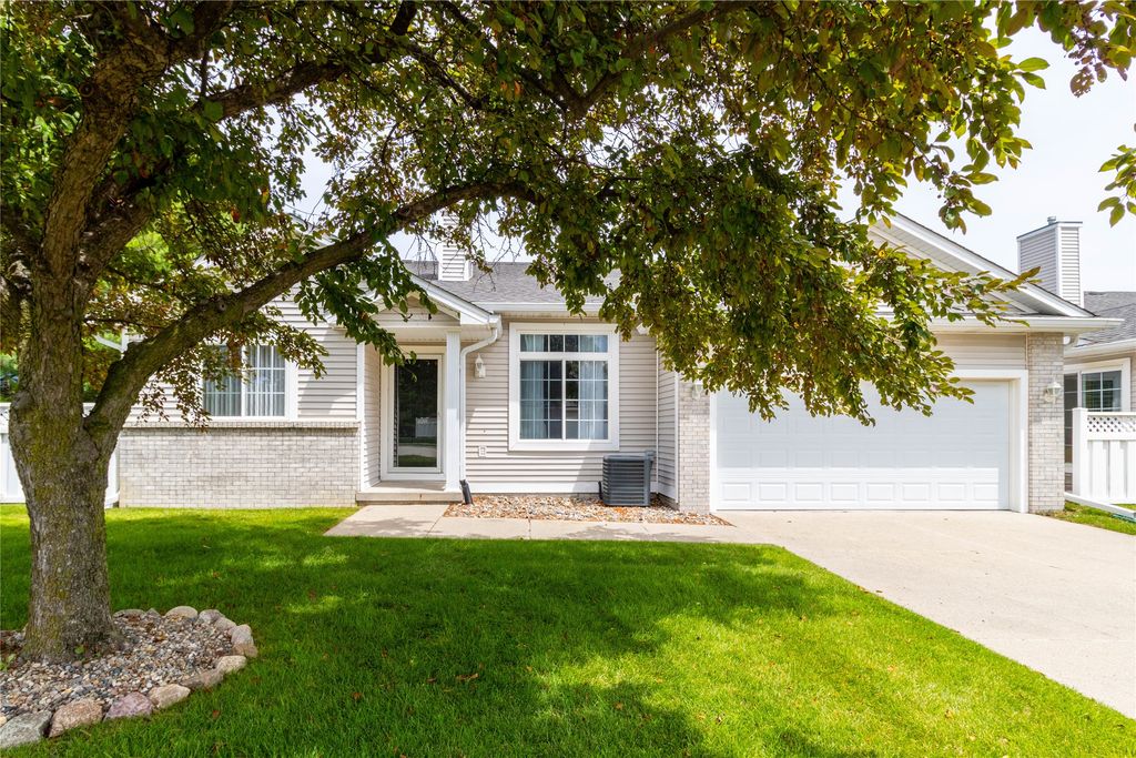 7316 SE 23rd Street 5, Des Moines, IA 50320