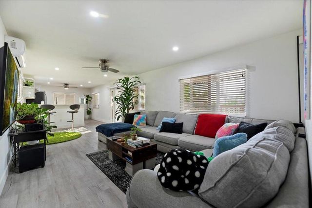 110 Saturn Street, Palm Springs, CA 92264