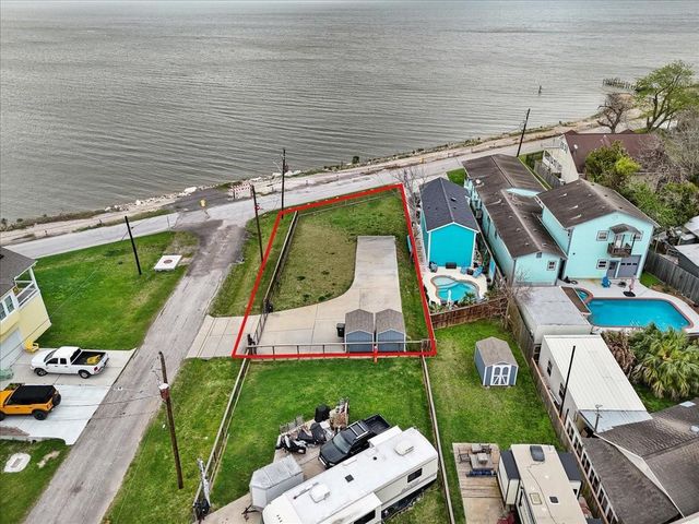 4402 Boulevard Street, Bacliff, TX 77518