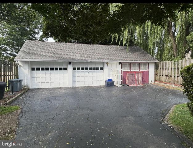 522 WILDE AVE, Drexel Hill, PA 19026