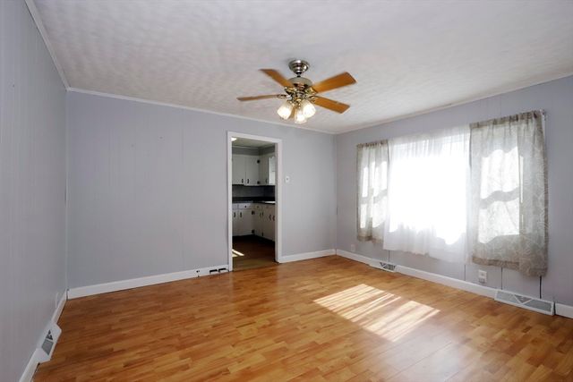 59 Bridge St, Fairhaven, MA 02719