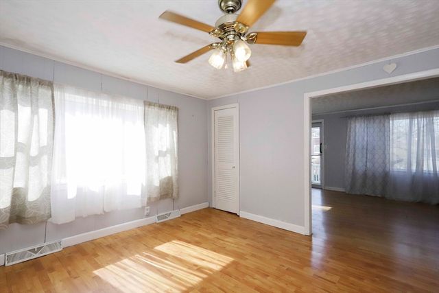 59 Bridge St, Fairhaven, MA 02719