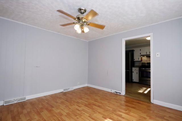 59 Bridge St, Fairhaven, MA 02719