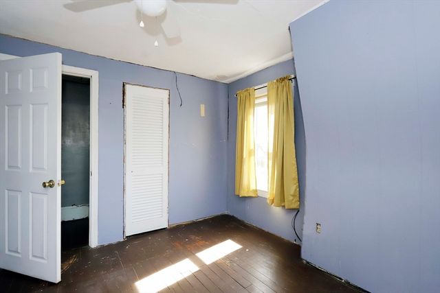 59 Bridge St, Fairhaven, MA 02719