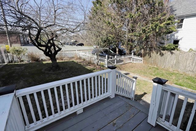 59 Bridge St, Fairhaven, MA 02719