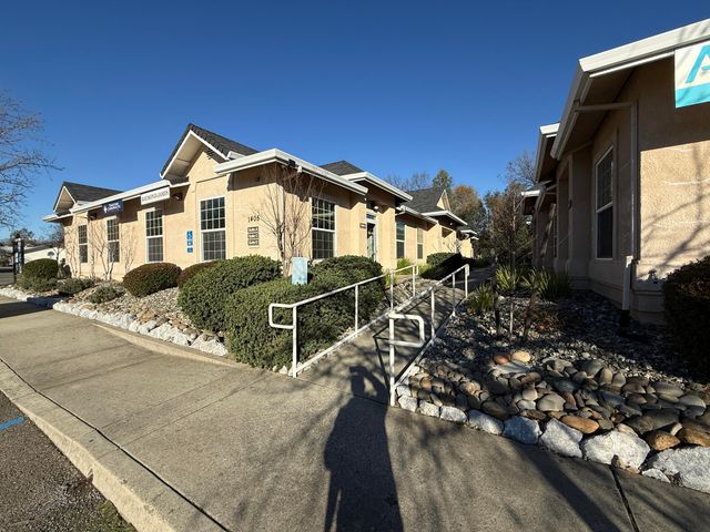 1405 Victor Avenue, Redding, CA 96003