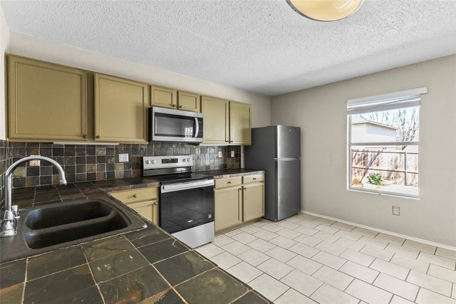 2520 Lake Meadow Drive, Mckinney, TX 75071