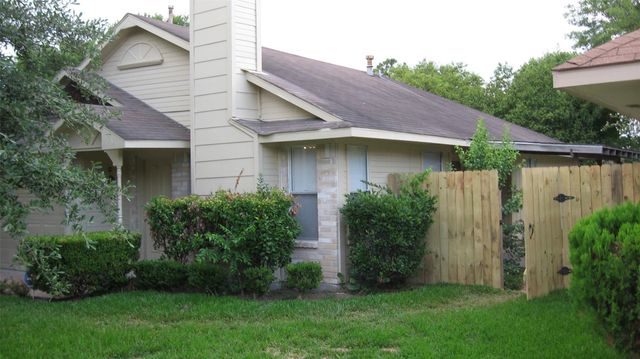 16210 Barbarossa Drive, Houston, TX 77083