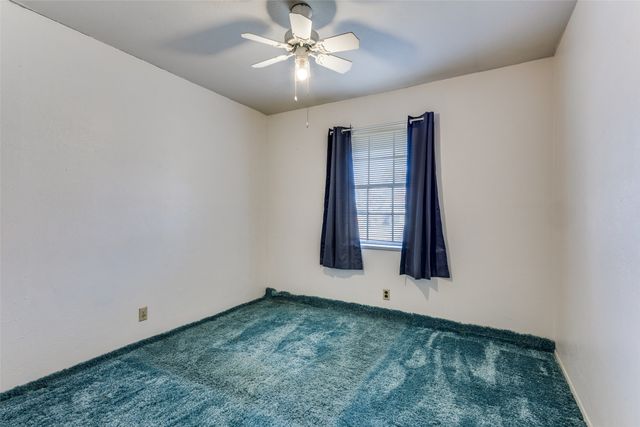 113 E Oak Street, Gunter, TX 75058