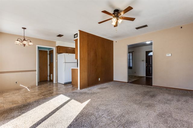 113 E Oak Street, Gunter, TX 75058