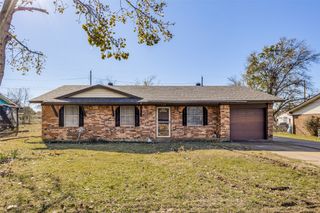 113 E Oak Street, Gunter, TX 75058