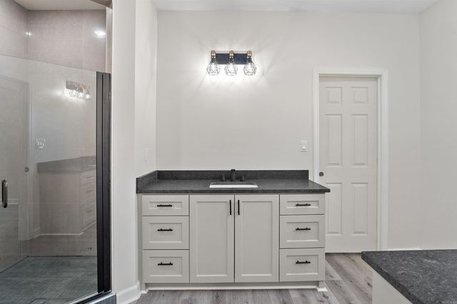 506 Madeleine, Austin, AR 72007