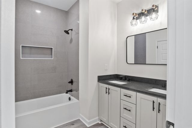 506 Madeleine, Austin, AR 72007