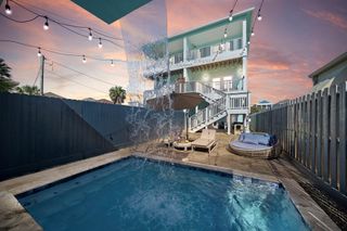 2307 Bernardo De Galvez Avenue, Galveston, TX 77550