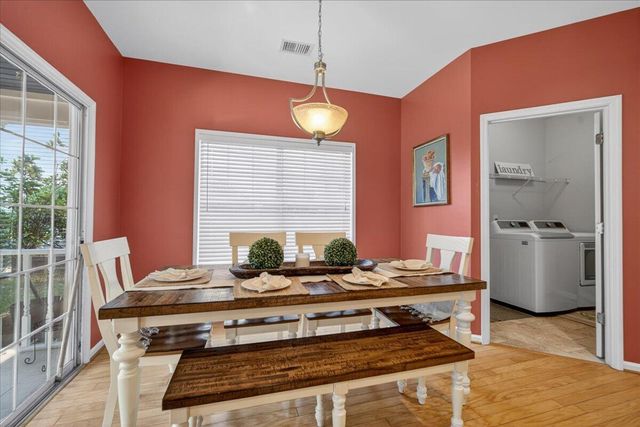 533 Pointe Of Oaks Road, Summerville, SC 29485