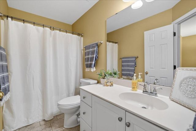 533 Pointe Of Oaks Road, Summerville, SC 29485