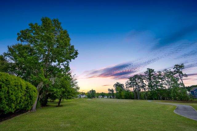 533 Pointe Of Oaks Road, Summerville, SC 29485