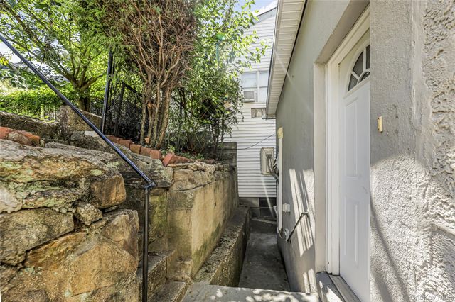 529 Locust Street, Fleetwood, NY 10552