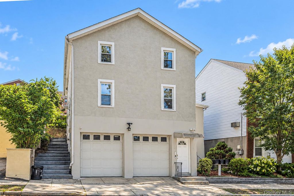 529 Locust Street, Fleetwood, NY 10552 — exterior