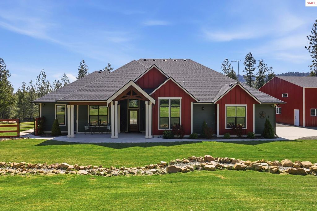 8802 W BENTON WAY, Coeur d'Alene, ID 83814 photo 2
