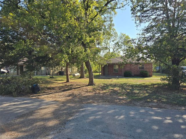 1013 1/2 S Catherine Street, Terrell, TX 75160