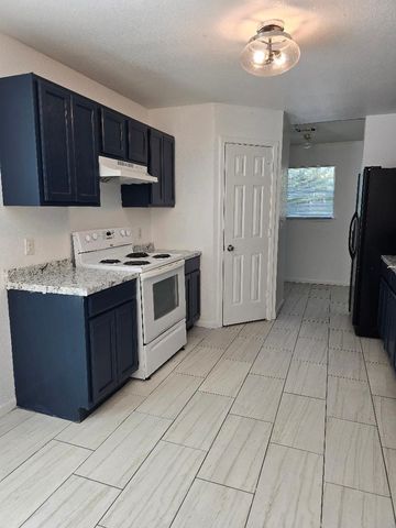 1013 1/2 S Catherine Street, Terrell, TX 75160