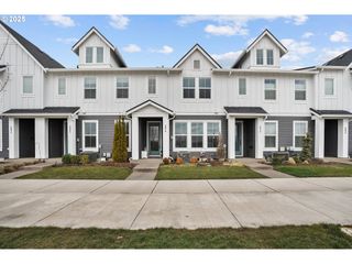 6870 Se CRIMSON Ln, Hillsboro, OR 97123