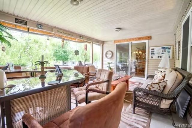 55 Chancellor Lane, West Seneca, NY 14224