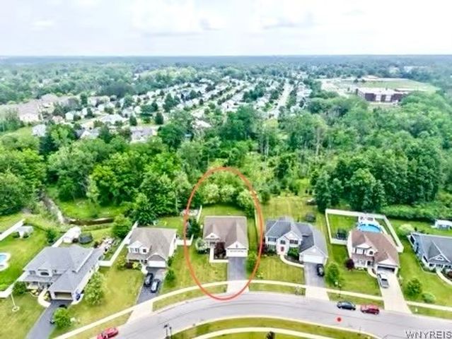 55 Chancellor Lane, West Seneca, NY 14224