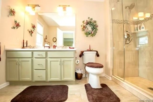 55 Chancellor Lane, West Seneca, NY 14224