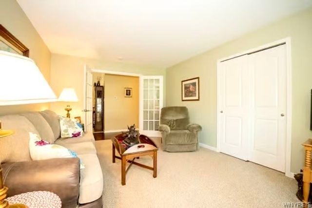 55 Chancellor Lane, West Seneca, NY 14224
